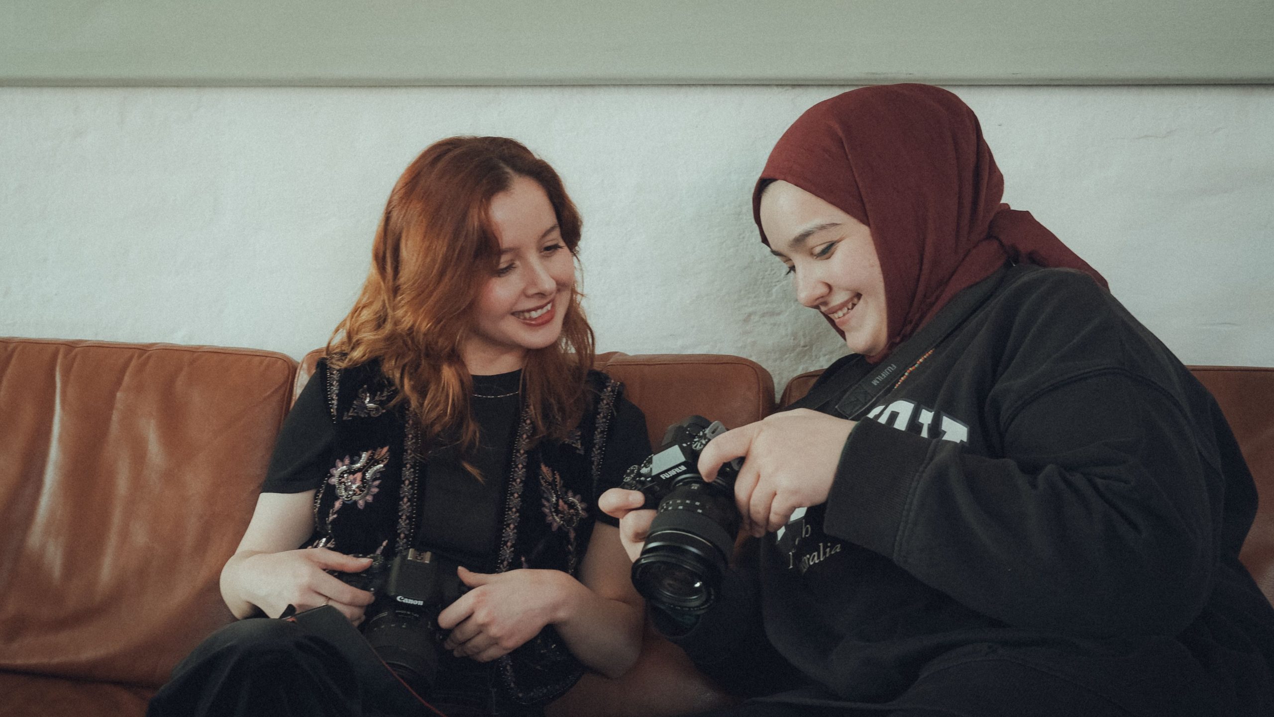 Beginner learning photography at a Dubai photo meetup